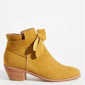 Huma Blanco Bow Ankle Boots w/Dust bag and extra straps 38